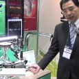 株式会社ダイシンはネプコンジャパン2014にて、積層ピエゾ式パーツフィーダを出展。 省エネで安全性が高く、超小型チップにも利用できる超高速供給システムを紹介。