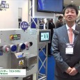 ジェーシーシーエンジニアリング株式会社は第5回 国際二次電池展 ～バッテリージャパン 2014～にて、オートマチックレーザースリッター「JLS-50S」を出展。 非接触のレーザーマーカーによってアルミ箔を切断し、それを精...