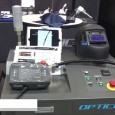 株式会社レーザックスは2014 国際ウエルディングショーにてハンドトーチ型レーザ溶接機「OPTICEL FHシリーズ」を出展。 通常の100V電源で使用できるレーザ溶接機を紹介。