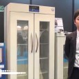 福島工業株式会社はBIO tech 2014にて、薬用保冷庫「MediFridge FMS-304GU」を出展。 従来にない観音開きタイプで、省エネ性能と高精度な温度制御を実現した薬用保冷庫を紹介。