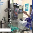 株式会社ナカキンは第27回 インターフェックス ジャパンにて、半自動充填機「WF-1M」を出展。 充填ノズルが液面に追従することで泡立ちが最小限に抑えられ、ロードセルによって充填量を高精度に行える充填機を紹介。
