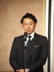 同社営業チーム・尾形氏。２年連続の受賞となり表彰会場は大いに沸いた